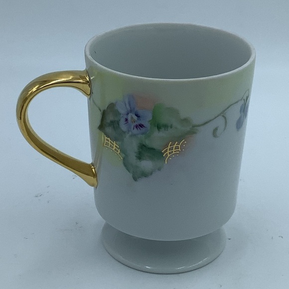 Vintage Hand Painted Footed Gold Handled Flowered Mug - Picture 4 of 7